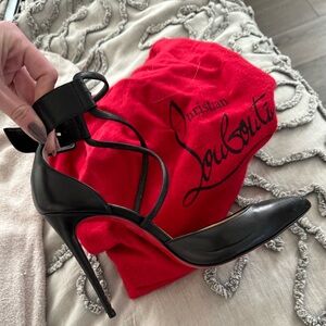 CHRISTIAN LOUBOUTIN Nappa Suzanna 100 Pumps size 37 in Black